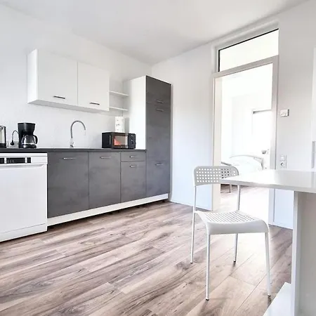 Apartment Stadtraum Mit 3 Am Rhein *